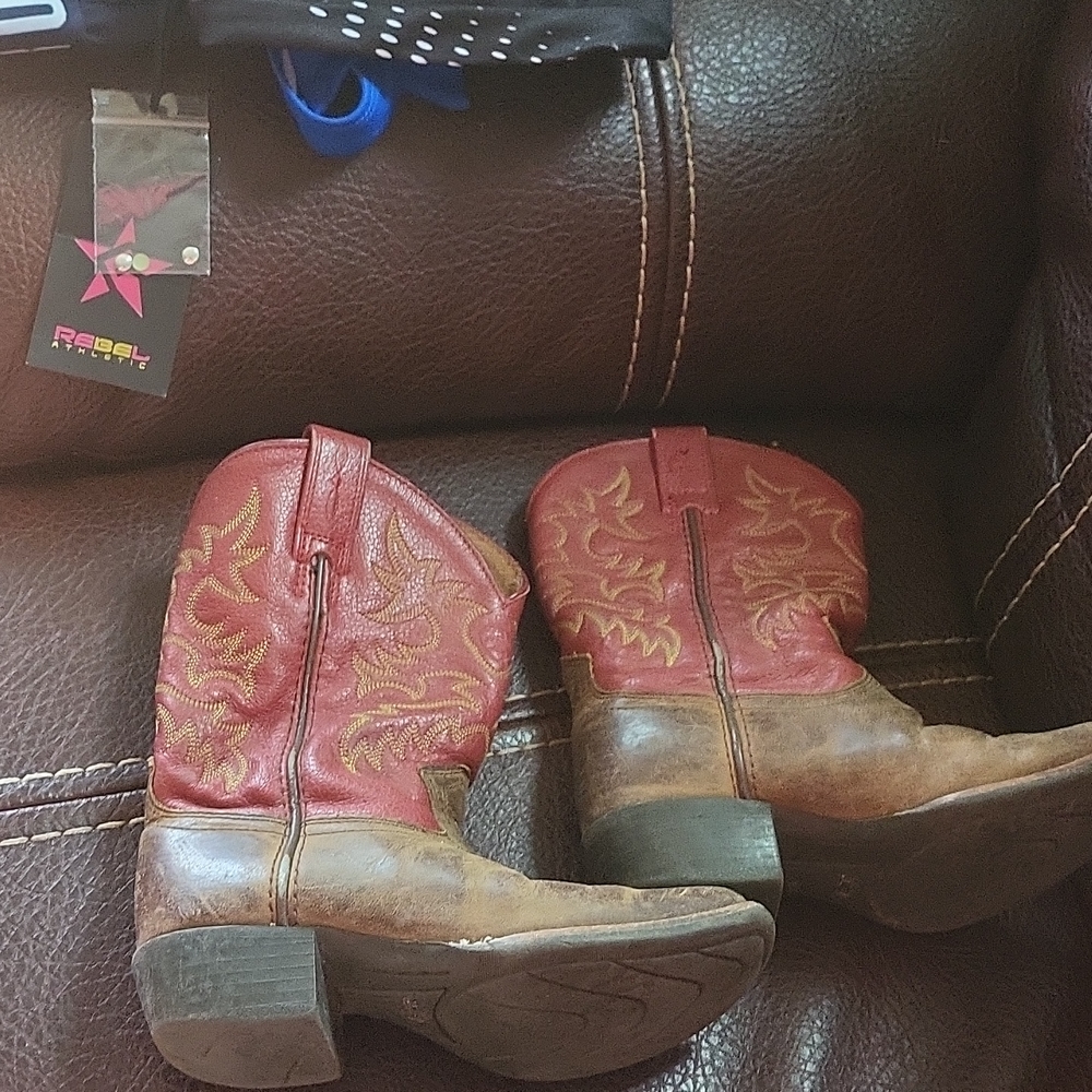 Ariat kids boots 11.5 toddler
